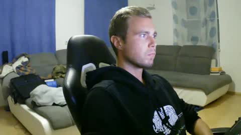 John Pearl online show from September 9, 6:40 pm