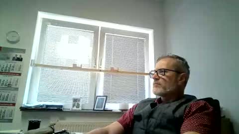 hering76 online show from June 8, 1:00 pm