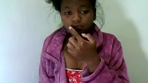 Snapshot of herisse01 chatting on July 12, 10:56 pm herisse01 online show from July 12, 10:56 pm