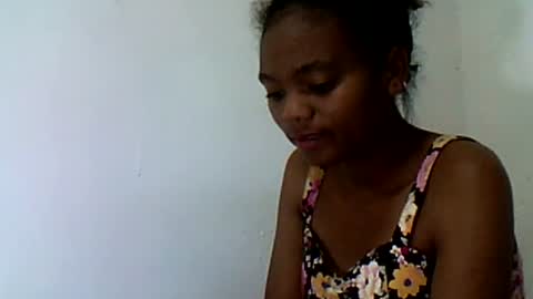 Snapshot of herisse01 chatting on July 24, 8:34 am herisse01 online show from July 24, 8:34 am
