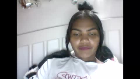 Snapshot of hermione_franco chatting on December 20, 3:58 am hermione_franco online show from December 20, 3:58 am