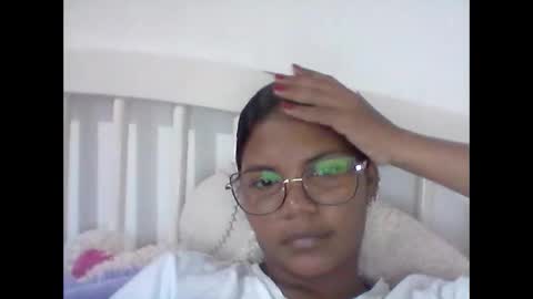 Snapshot of hermione_franco chatting on April 8, 1:00 pm hermione_franco online show from April 8, 1:00 pm