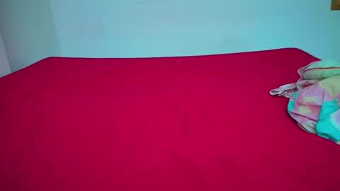 Charlotte Y Crystal online show from March 27, 11:59 pm