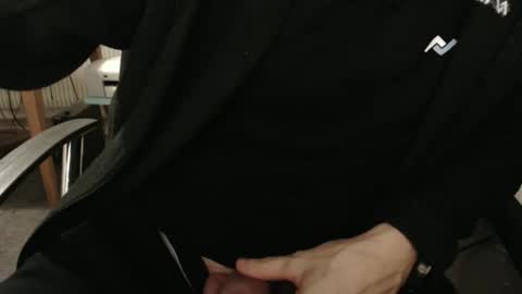 hero0111 online show from November 4, 5:45 pm