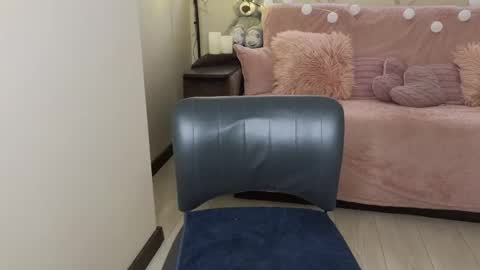 Snapshot of heroine_of_your_life chatting on March 4, 6:37 am Maryana online show from March 4, 6:37 am