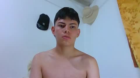 Snapshot of herrerabuitragroedwin chatting on June 5, 10:21 am valentin 123 online show from June 5, 10:21 am