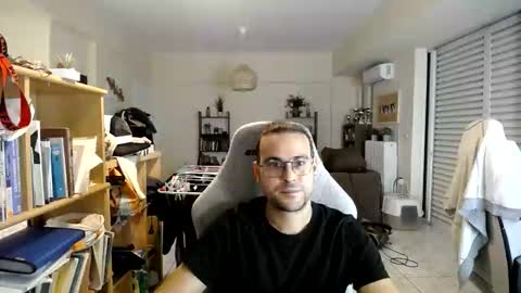 Snapshot of hervo chatting on November 10, 3:55 pm YourGuy online show from November 10, 3:55 pm