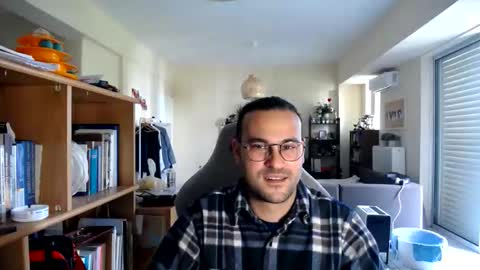 Snapshot of hervo chatting on March 29, 1:22 pm YourGuy online show from March 29, 1:22 pm