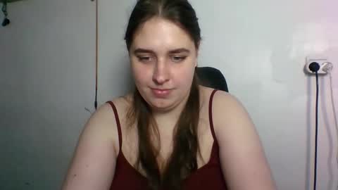 hess_luna_ online show from October 17, 9:12 am