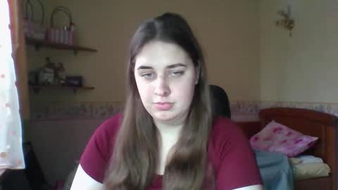 hess_luna_ online show from December 23, 10:13 am