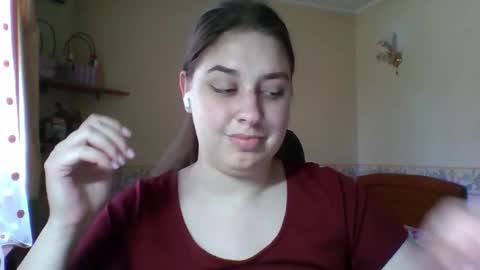 Snapshot of hess_luna_ chatting on March 18, 10:07 am hess_luna_ online show from March 18, 10:07 am