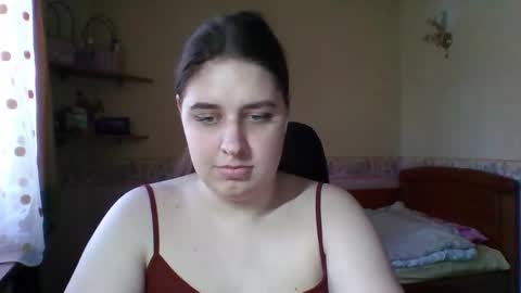 Snapshot of hess_luna_ chatting on March 20, 10:20 am hess_luna_ online show from March 20, 10:20 am