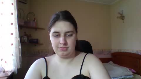 Snapshot of hess_luna_ chatting on March 23, 9:24 am hess_luna_ online show from March 23, 9:24 am