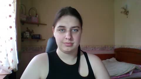 Snapshot of hess_luna_ chatting on March 31, 9:10 am hess_luna_ online show from March 31, 9:10 am