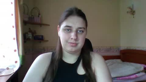 Snapshot of hess_luna_ chatting on April 1, 9:10 am hess_luna_ online show from April 1, 9:10 am