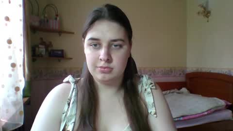 Snapshot of hess_luna_ chatting on April 2, 9:07 am hess_luna_ online show from April 2, 9:07 am
