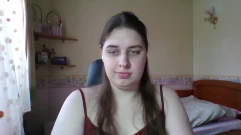 Snapshot of hess_luna_ chatting on April 10, 9:14 am hess_luna_ online show from April 10, 9:14 am
