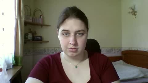 Snapshot of hess_luna_ chatting on April 28, 9:03 am hess_luna_ online show from April 28, 9:03 am