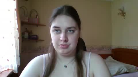 Snapshot of hess_luna_ chatting on May 8, 9:03 am hess_luna_ online show from May 8, 9:03 am