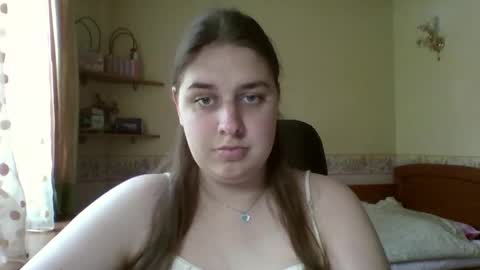Snapshot of hess_luna_ chatting on May 18, 9:04 am hess_luna_ online show from May 18, 9:04 am