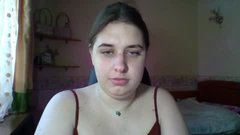 Snapshot of hess_luna_ chatting on July 14, 10:21 am hess_luna_ online show from July 14, 10:21 am