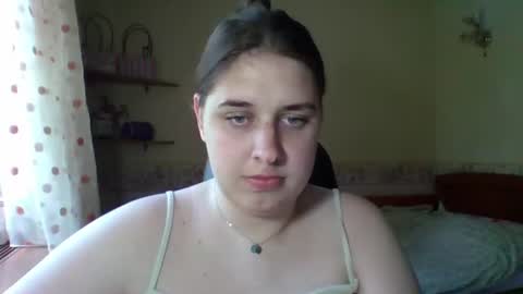Snapshot of hess_luna_ chatting on July 24, 9:07 am hess_luna_ online show from July 24, 9:07 am