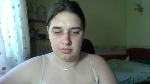 Snapshot of hess_luna_ chatting on July 30, 9:08 am hess_luna_ online show from July 30, 9:08 am