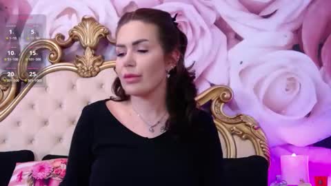 Snapshot of hessahessy chatting on November 12, 5:02 pm Hessy online show from November 12, 5:02 pm