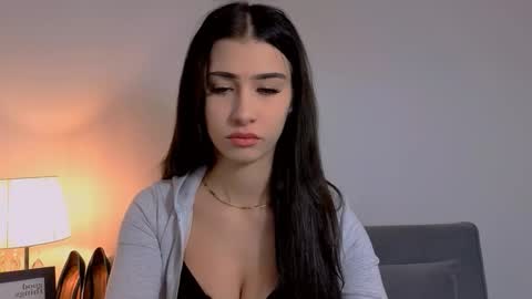 hesterenjoy online show from February 9, 4:44 pm