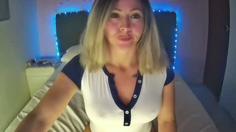 Hestesiaxx online show from July 28, 2:07 am