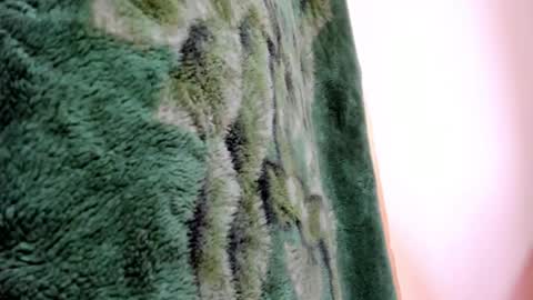 hesttia_ online show from September 28, 10:04 pm