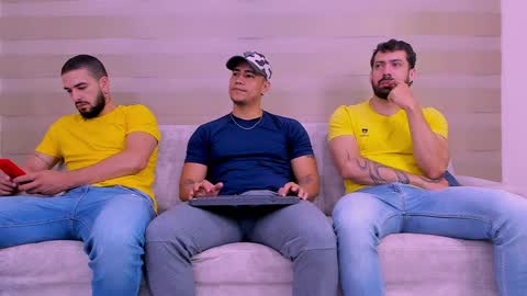 heteros men online show from February 3, 1:30 pm