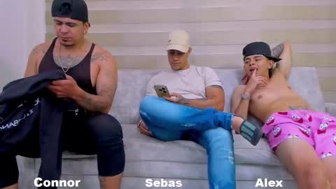 heteros men online show from February 13, 4:39 pm