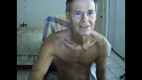 hewes1 online show from November 13, 10:47 am