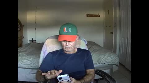 hewes1 online show from February 4, 10:47 pm