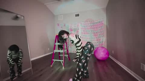 salem online show from January 23, 5:45 am