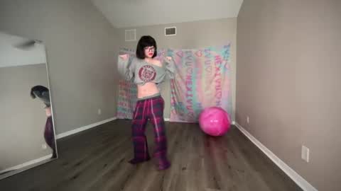 salem online show from February 24, 2:40 am