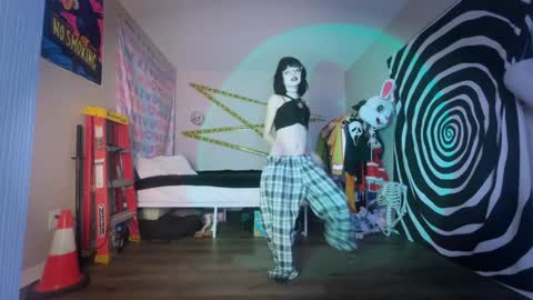 salem online show from September 25, 5:44 am