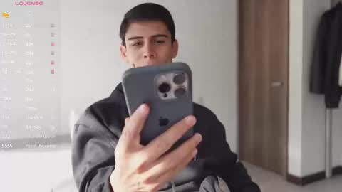 hey_cesard online show from March 3, 1:17 pm