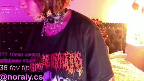 Noraly  online show from October 19, 4:13 am