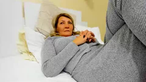 Heyheygrey online show from February 14, 4:09 pm