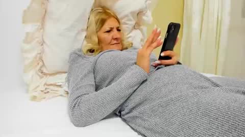 Heyheygrey online show from March 2, 1:04 am