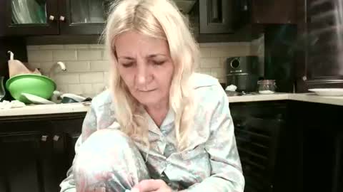 Heyheygrey online show from November 4, 5:50 am