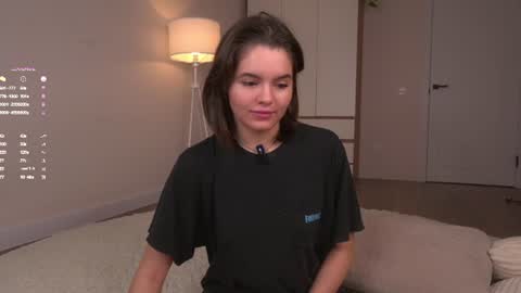 Snapshot of heyim_laura chatting on July 11, 8:06 am Laura online show from July 11, 8:06 am
