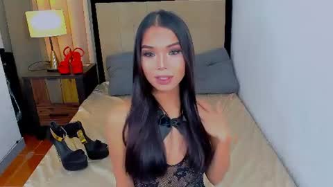 Snapshot of heyitsafira chatting on July 7, 4:44 pm SAFIRA 3 online show from July 7, 4:44 pm