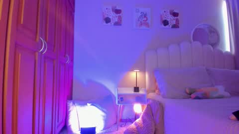 Martina Ricci Show schedule Monday to Friday 8am colombia time I work some weekends  online show from February 9, 3:38 pm