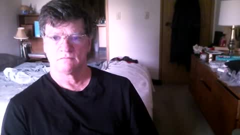 Snapshot of hg99too chatting on October 6, 2:25 pm hg99too online show from October 6, 2:25 pm