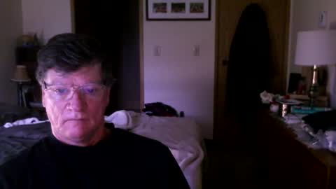 Snapshot of hg99too chatting on October 8, 2:47 pm hg99too online show from October 8, 2:47 pm