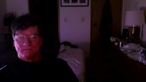 Snapshot of hg99too chatting on October 18, 2:29 pm hg99too online show from October 18, 2:29 pm