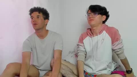 Harry Gaylord Hilltop  INDEPENDENT MODEL online show from September 26, 7:29 pm